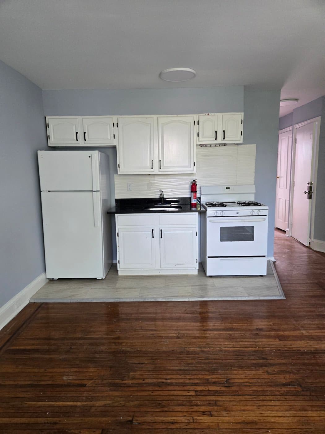 4812 Regent Street - 3